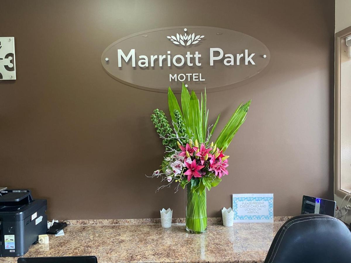 Marriott Park Motel Нора Экстерьер фото