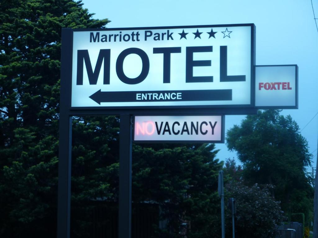 Marriott Park Motel Нора Экстерьер фото